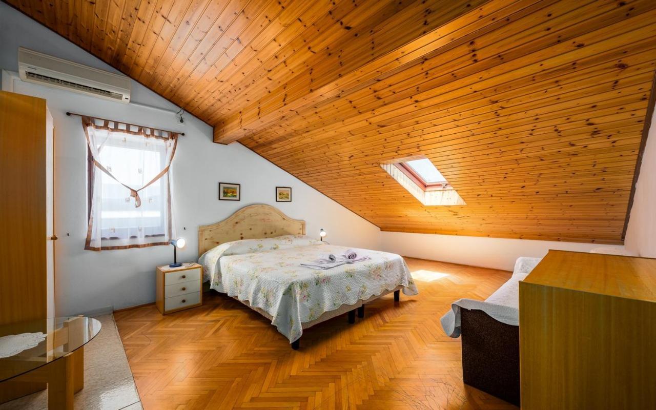 Apartmani Lido Bašanija Exterior foto