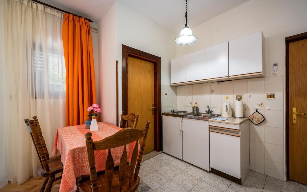 Apartmani Lido Bašanija Exterior foto
